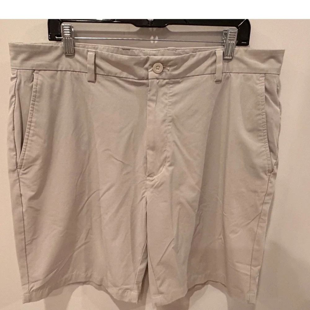 Vineyard Vines Performance Breaker Shorts Mens 38 Khaki Stretch Golf 9 Inseam